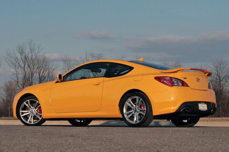  Hyundai Genesis Coupe 3.8 Track 2009 года  (фото 6 из 28)